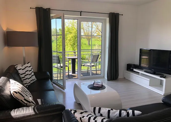 Family-friendly * Dannau